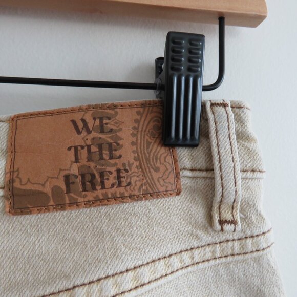 FREE PEOPLE WE THE FREE Risk Taker Mid Rise Jeans in Ecru Neutral Boho - Size 26 - Picture 11 of 14